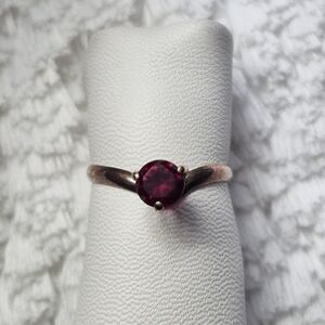 Victorian 10k Yellow Gold Ruby Ring